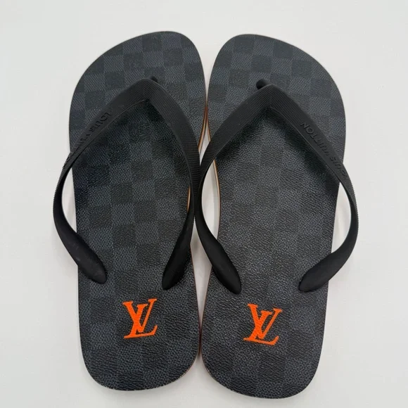 Louis Vuitton Damier Graphite Flip Flops – Black/Gray w/ Orange LV Logo (Size _9